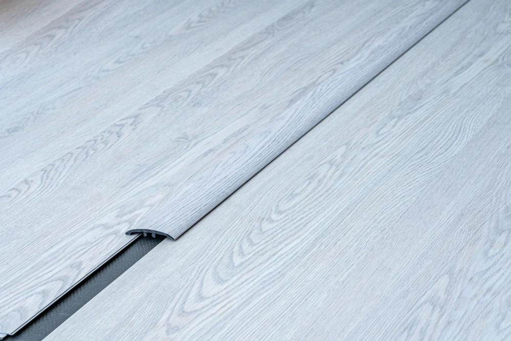 Podlahový prech. profil MULTI SPC RIGID d.2,4m - š.40mm Toronto